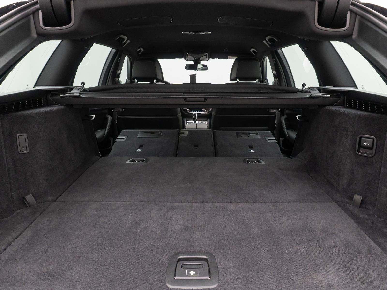 Fahrzeugabbildung BMW 530e xD Kamera DAB DisplKey HiFi Alarm 4*Klima