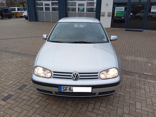 Volkswagen Golf 1.4 Comfortline,AHK,KLIMA,8FACHB.