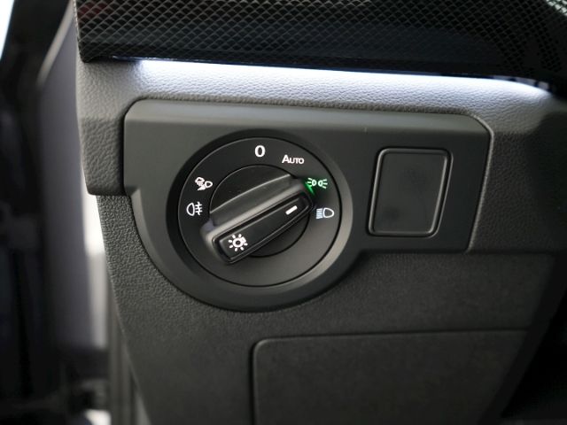 T-Cross R-LINE TSI DSG+AHK+LED MATRIXLICHT+RÜCKF