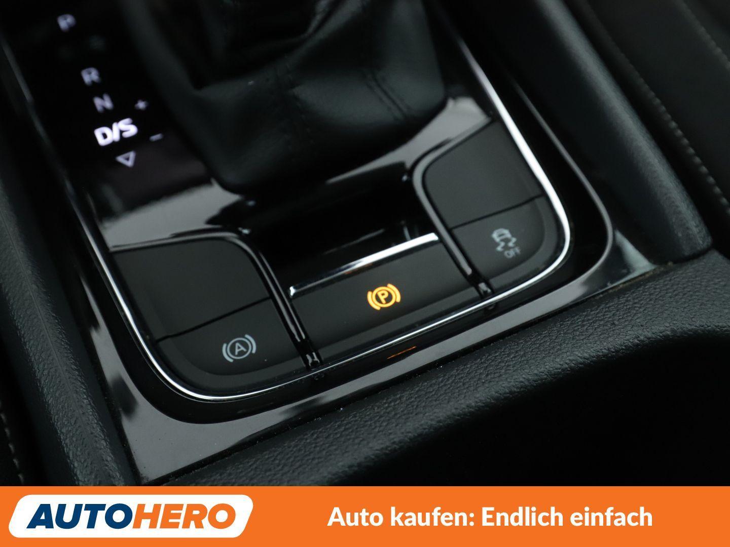 Skoda Karoq 1.5 TSI ACT Ambition 4x4 Aut.*NAVI*TEMPO*