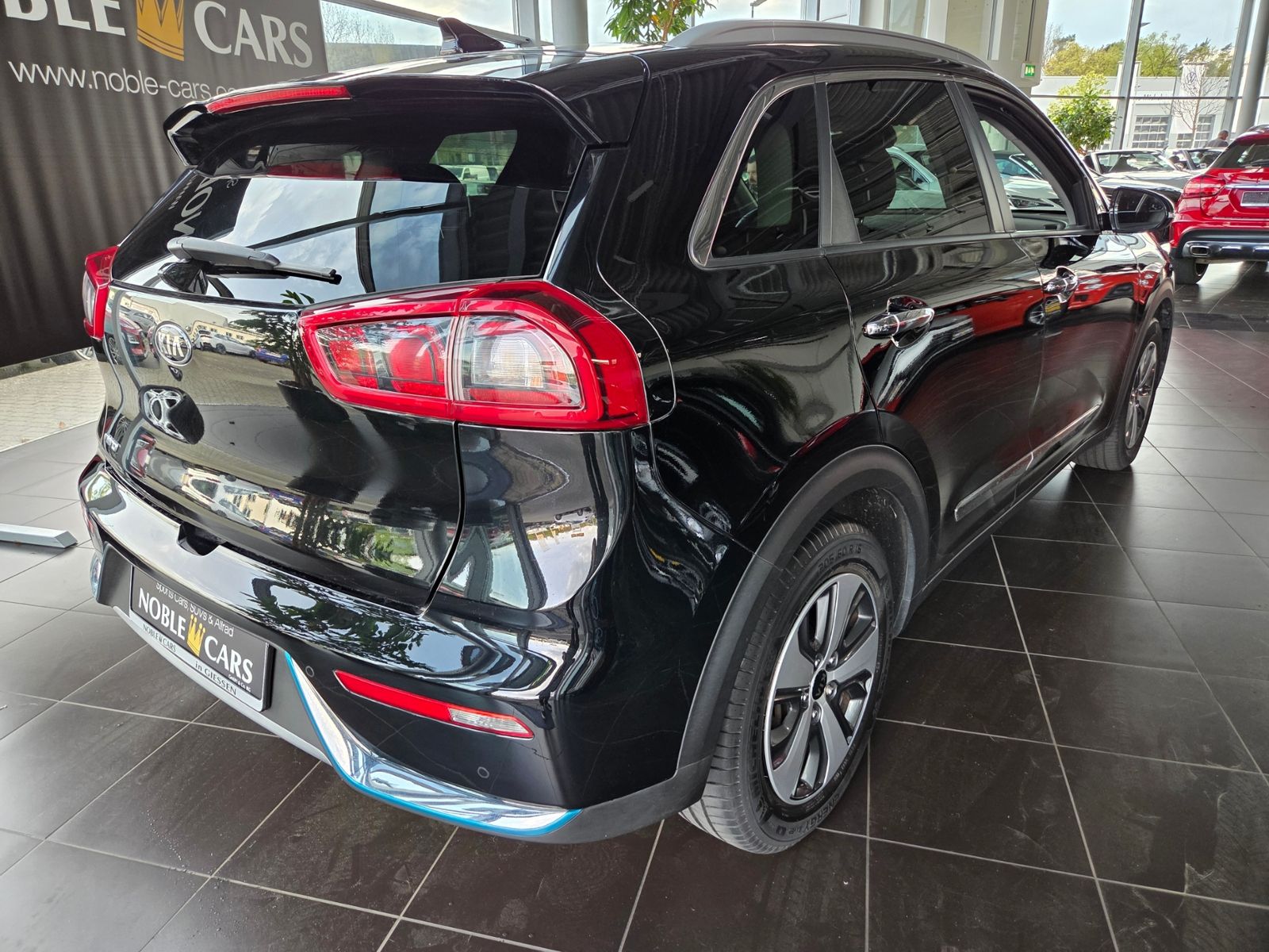 Fahrzeugabbildung Kia Niro Spirit PHEV AHK MEMORY LED NAVI SHZ RFK