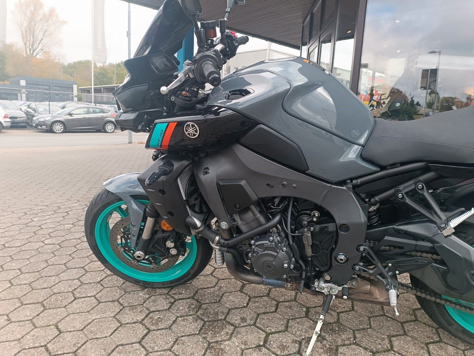 Fahrzeugabbildung Yamaha MT 10+Akrapovic + Garantie