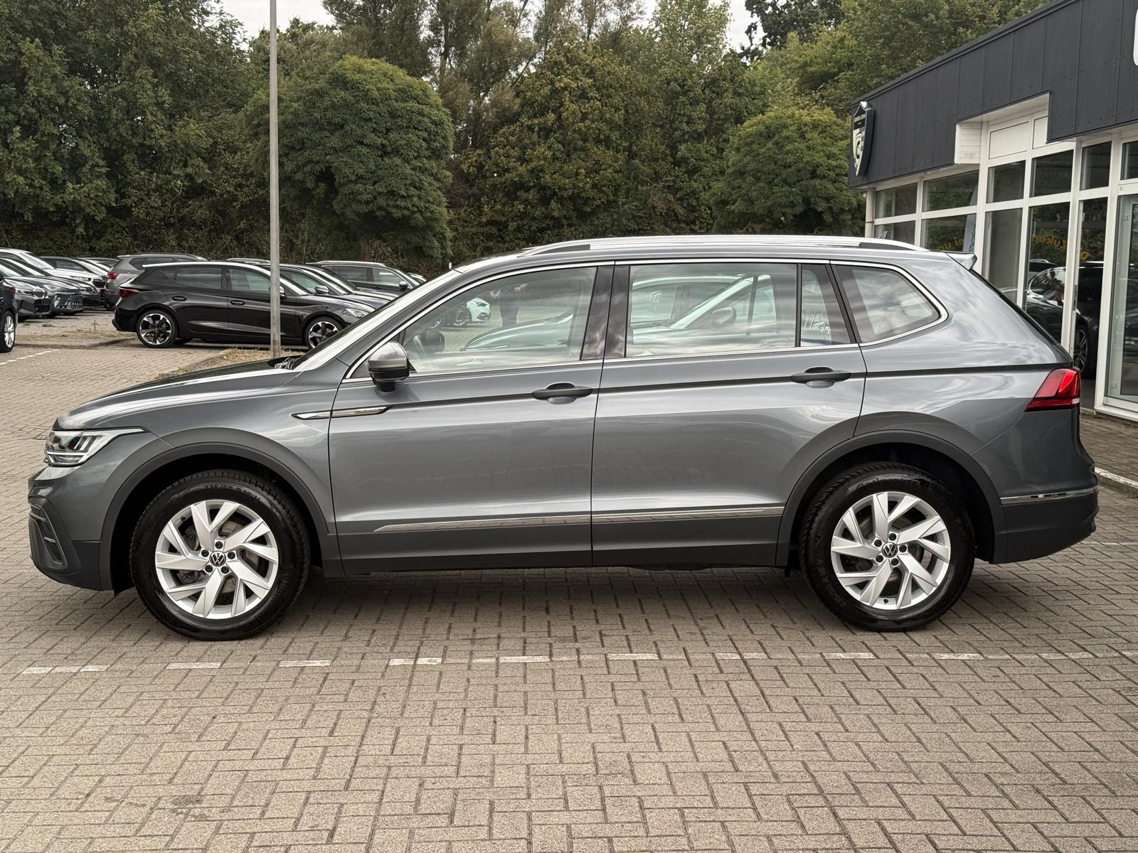 Volkswagen Tiguan Allspace Life,7-Sitzer,Winter,AHK,ACC., миниатюра 9