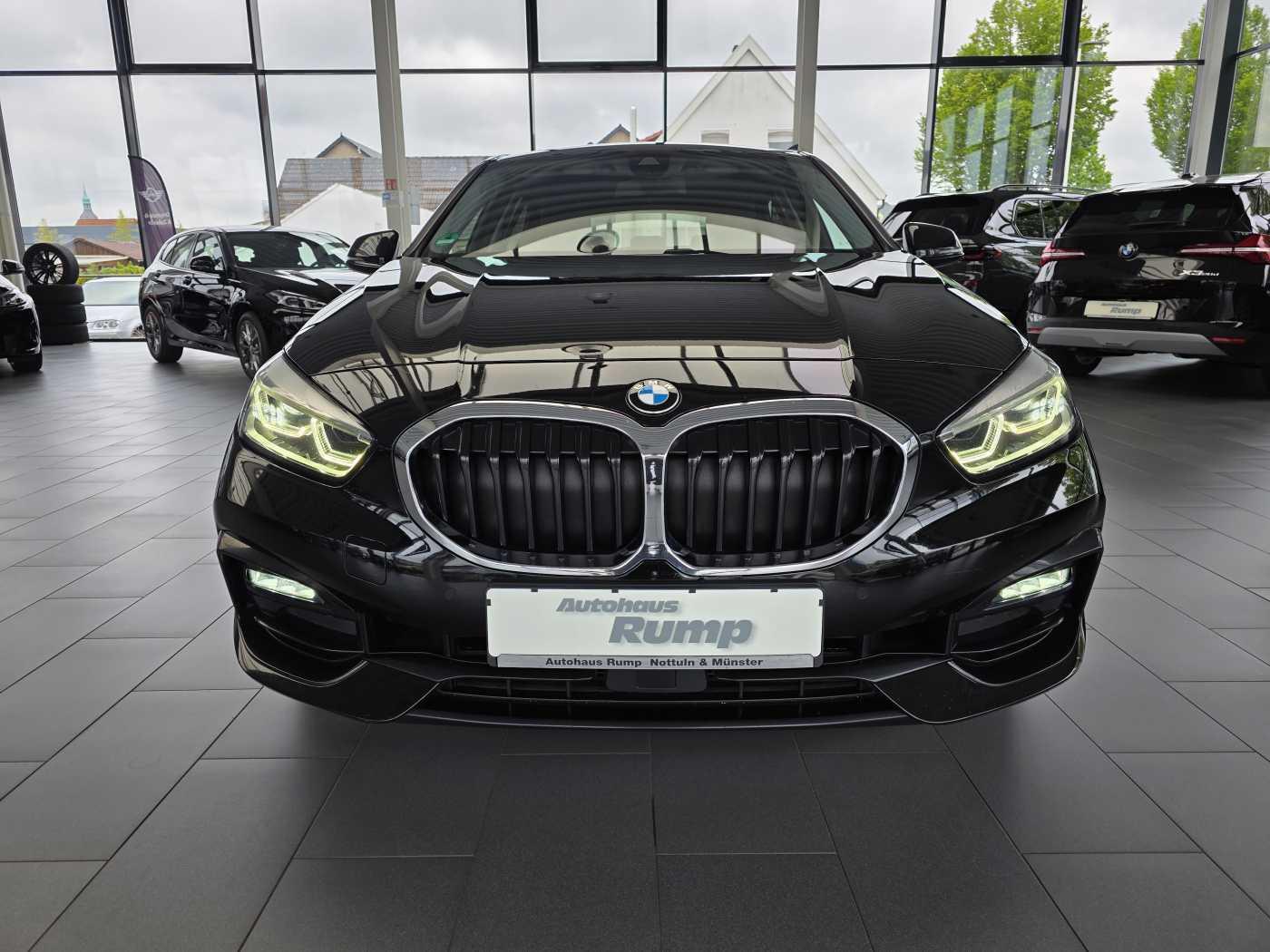 BMW 118d Sport Line Aut. ACC/HUD/RFK/LED/SHZ