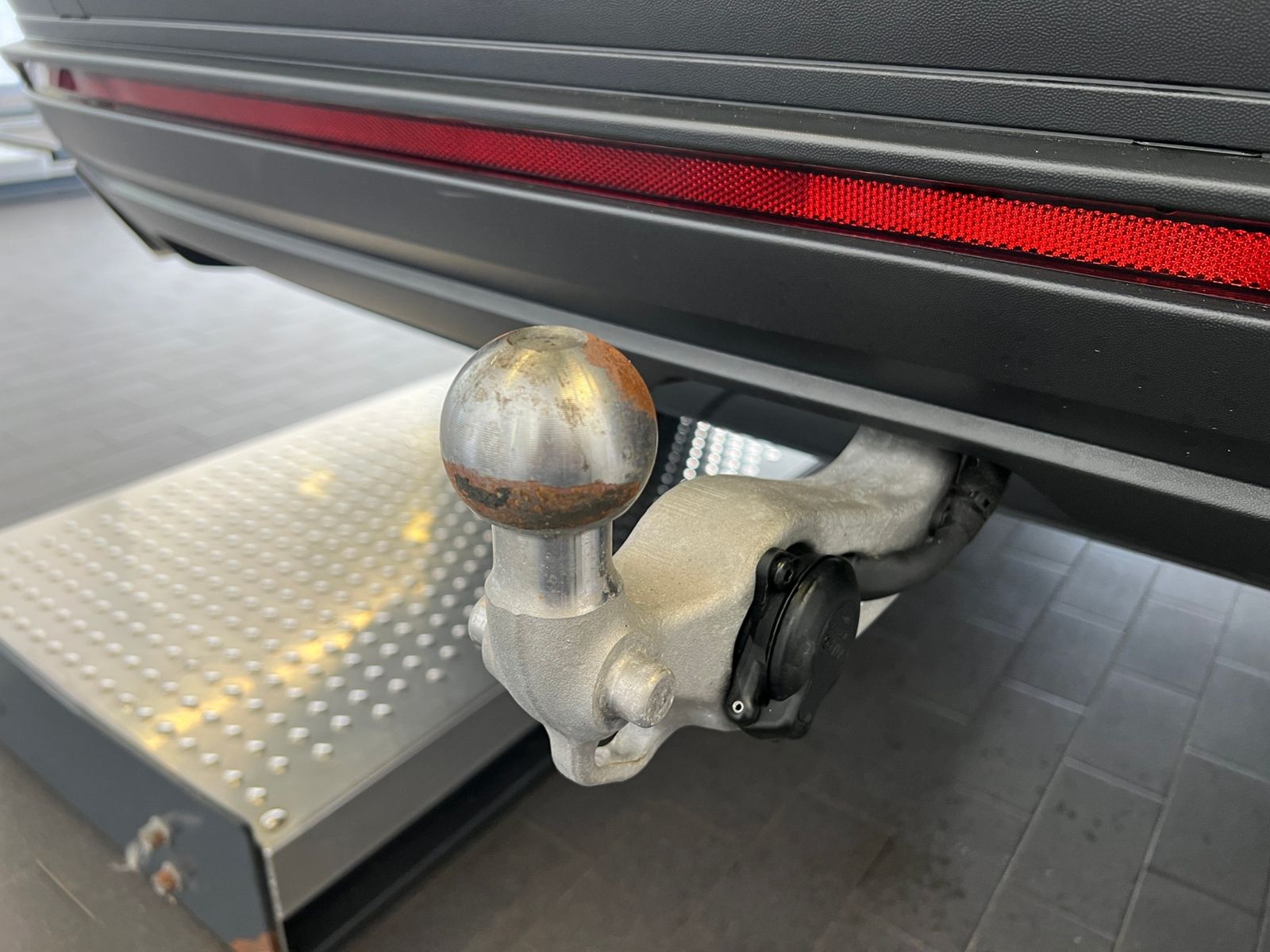 Fahrzeugabbildung Volkswagen Touareg 3.0 TDI 4MOTION *AHK, Luft, Leder, ACC,