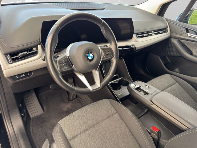 Fahrzeugabbildung BMW 218 d Active Tourer Automatik+LED+Kamera+ACC+DAB