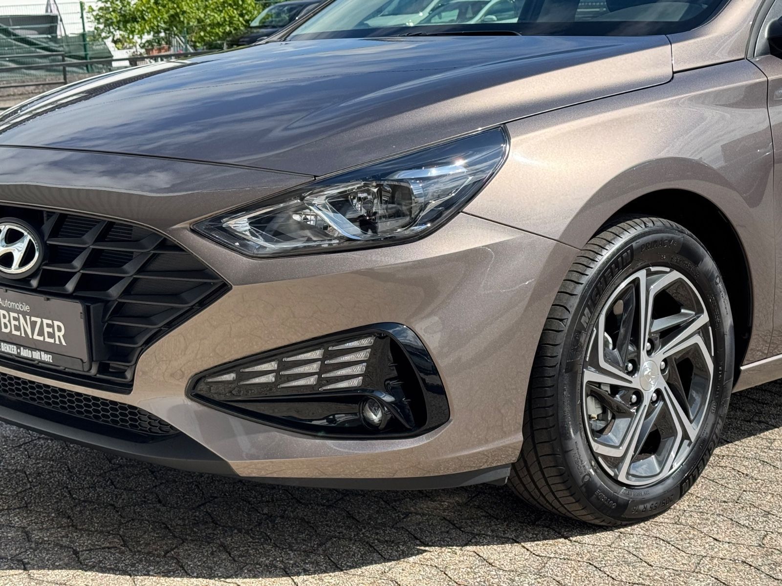 Fahrzeugabbildung Hyundai i30 Select Mild-Hybrid/PDC/DAB/SHZ/KLIMA/TEMPOMA