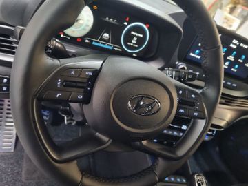 Fahrzeugabbildung Hyundai BAYON 1.0 T-GDI Connect & Go BOSE NAVI