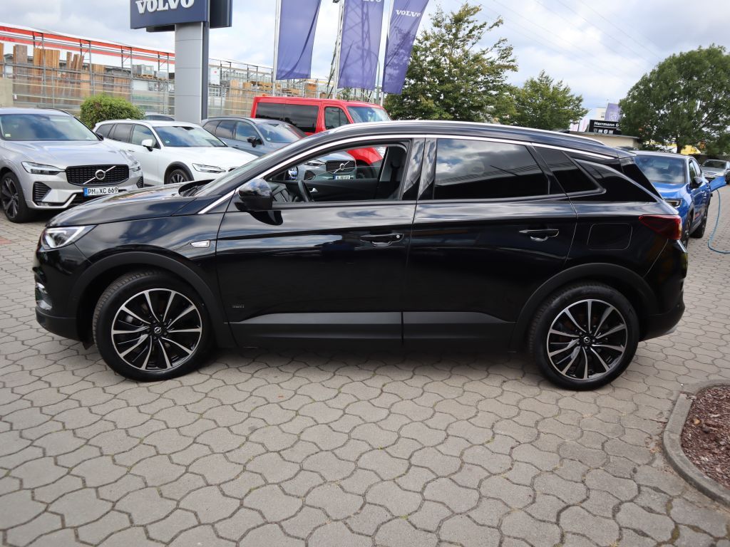 Fahrzeugabbildung Opel Grandland X Plug-in-Hybrid4 Ultimate+Leder+Navi+
