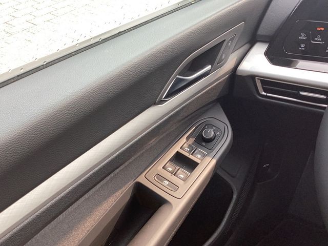 Golf VIII 1.5TSI Life KLIMA PDC SHZ NAVI ACC LED