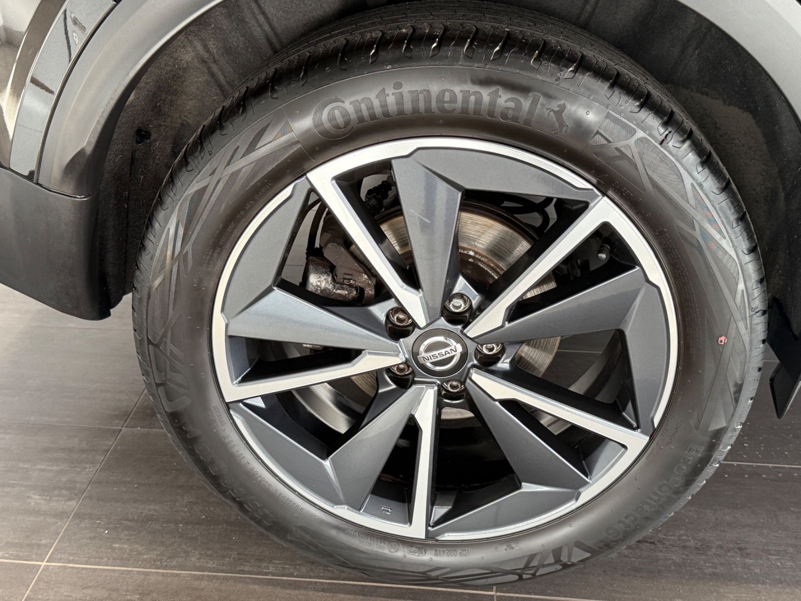 Fahrzeugabbildung Nissan Qashqai Tekna, 360° Kamera, Navi, WP, Panod.