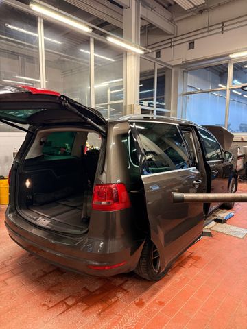 Sharan Cup 2.0 TDI 4Motion 6-Gang*7Sitz*AHK*