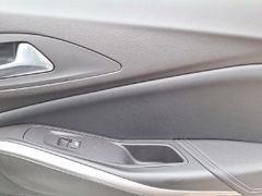 Fahrzeugabbildung Opel Grandland GS 1.2T AT8 AHK, Alcantara, 360°Kamera