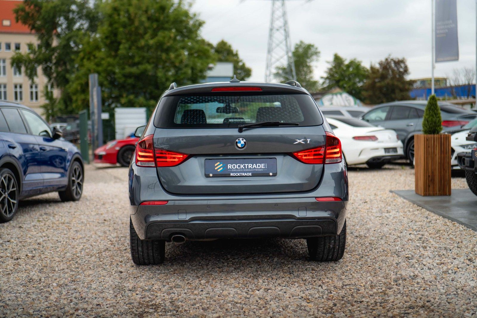 Fahrzeugabbildung BMW X1 xDrive 18d M-Sport Shadow Line *Bi-Xenon*DAB*