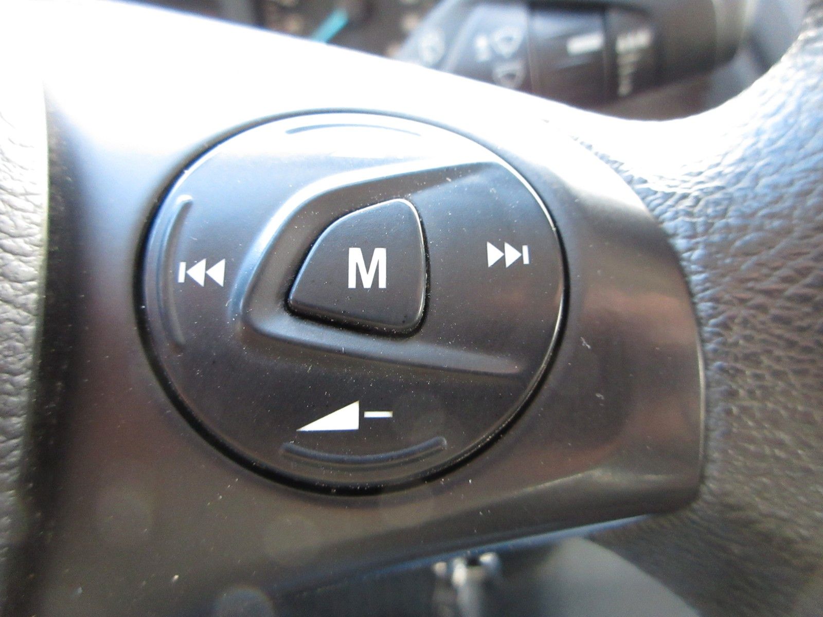 Fahrzeugabbildung Ford Transit Pritsche 350 L4 DoKa/AHK 3,5 to/7-Sitz