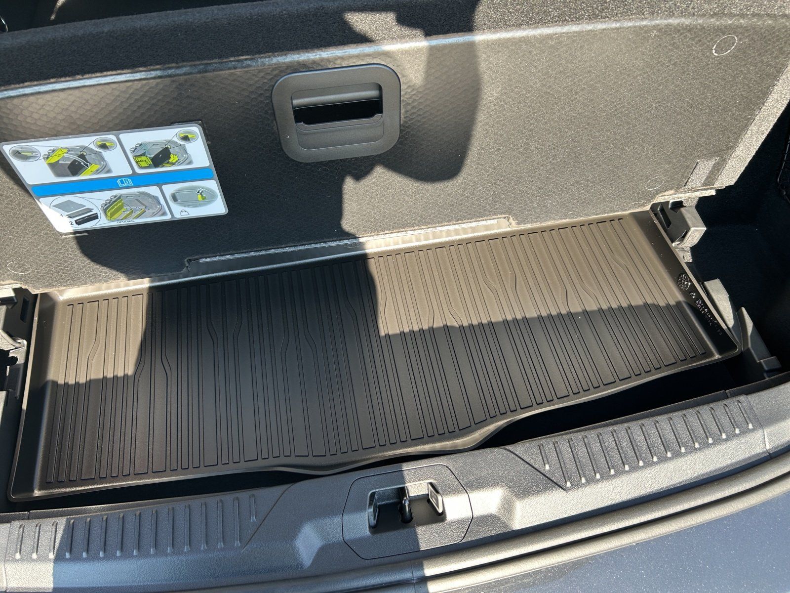 Fahrzeugabbildung Ford Focus Titanium X Winter P. B&O e.Call LM 17Z LED