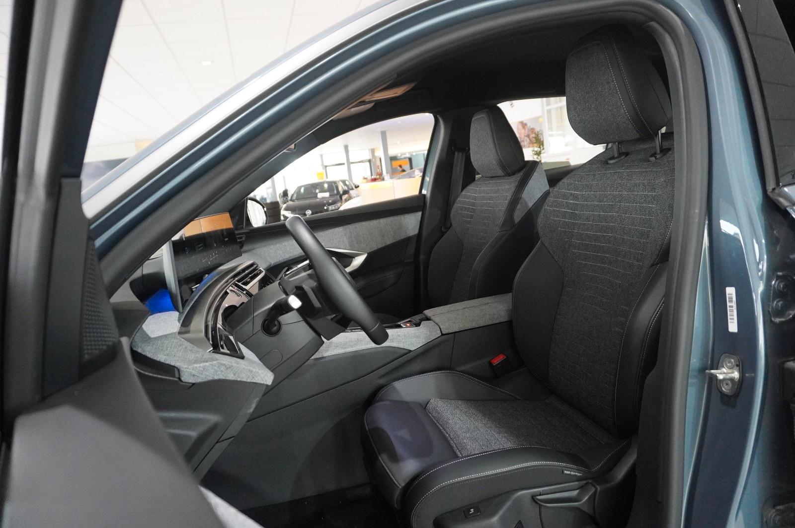 Peugeot 3008 Hybrid 145 ALLURE E-DSC NAVI/LED/360°/SPORT