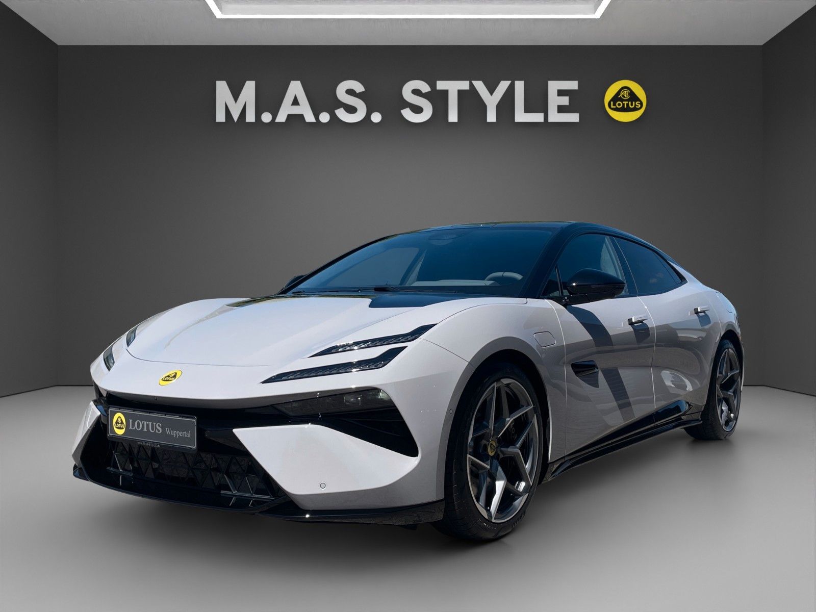 Fahrzeugabbildung Lotus Emeya Glasdach 21 Zoll mtl. Leasingrate 690,00€
