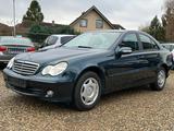 Mercedes-Benz C 200 Scheckheft Automatik AHK Klima 8xBereift - gebrauchte Mercedes-Benz C 200 aus dem Jahr 2004