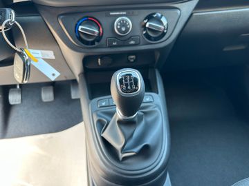 Hyundai i10 1.0 CONNECT & GO - NAVI - SOFORT