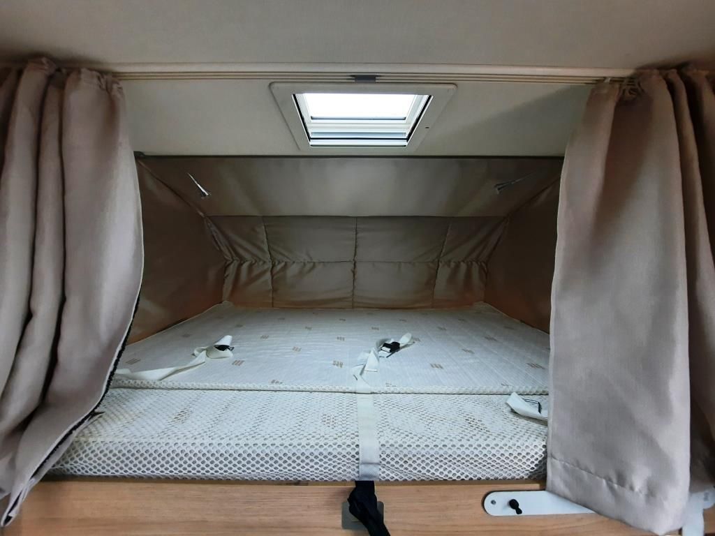 Fahrzeugabbildung HYMER / ERIBA / HYMERCAR B-Klasse 680 Lithium/Solar/Gastank/1.Hand