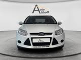 Ford Focus Lim. 1.0 2.HD KLIMA HU/AU 10.2027 EXPORT - Ford Focus mit Benzin-Antrieb: Limousine, 2.0