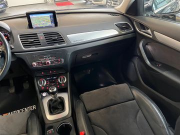 Audi Q3 2.0 TDI quattro *BI-XENON*APS*NAVI*AHK*LED*