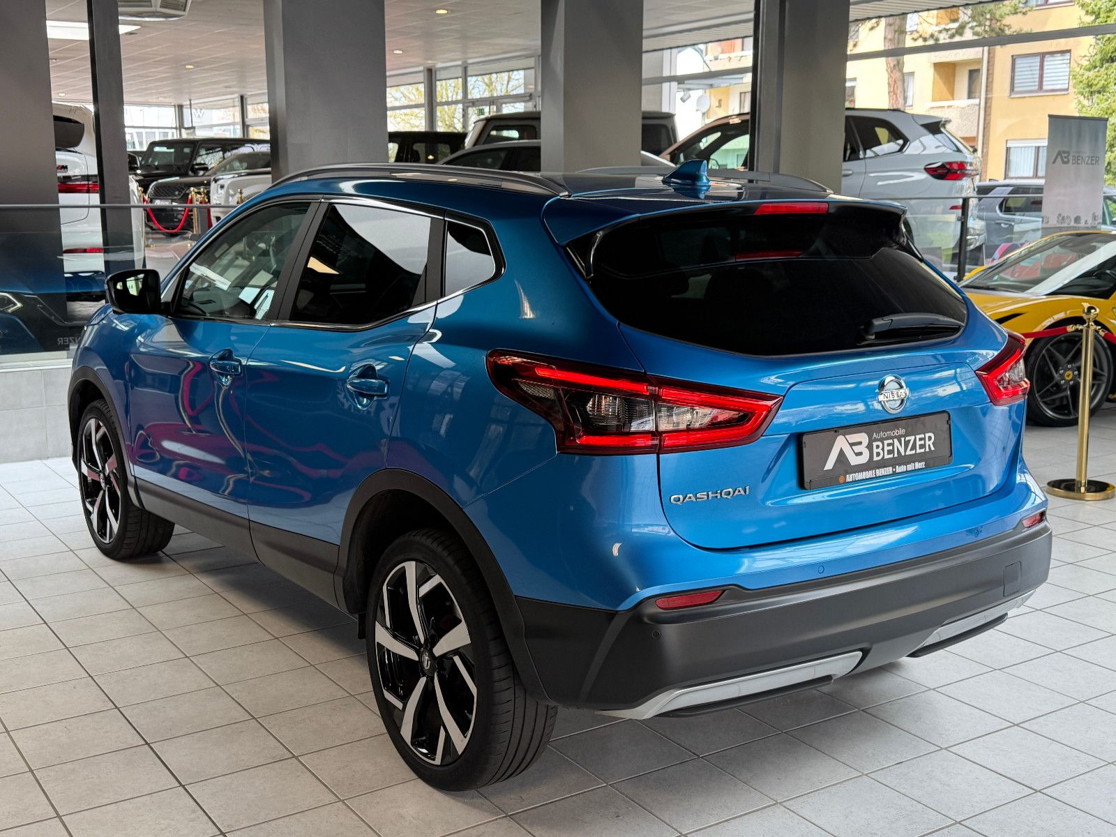 Fahrzeugabbildung Nissan Qashqai Tekna /GLASDACH/360°/MEMORY/NAVI
