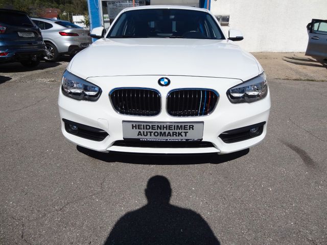Fahrzeugabbildung BMW 118i/1.Hand/18-Zoll/PDC/57TKM/SitzH/Top-Zustand/
