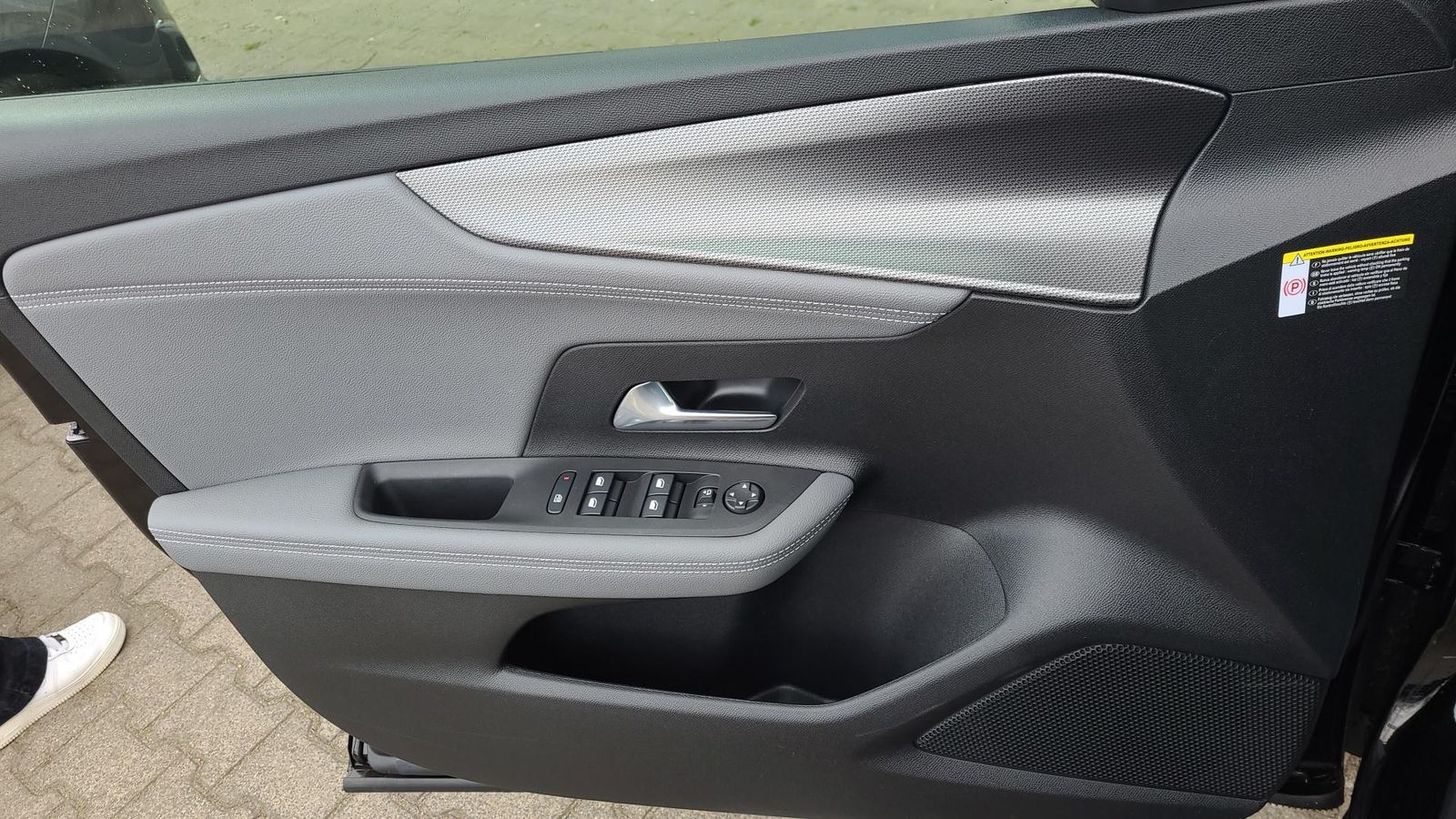 Fahrzeugabbildung Opel Mokka B Elegance 136 PS AT