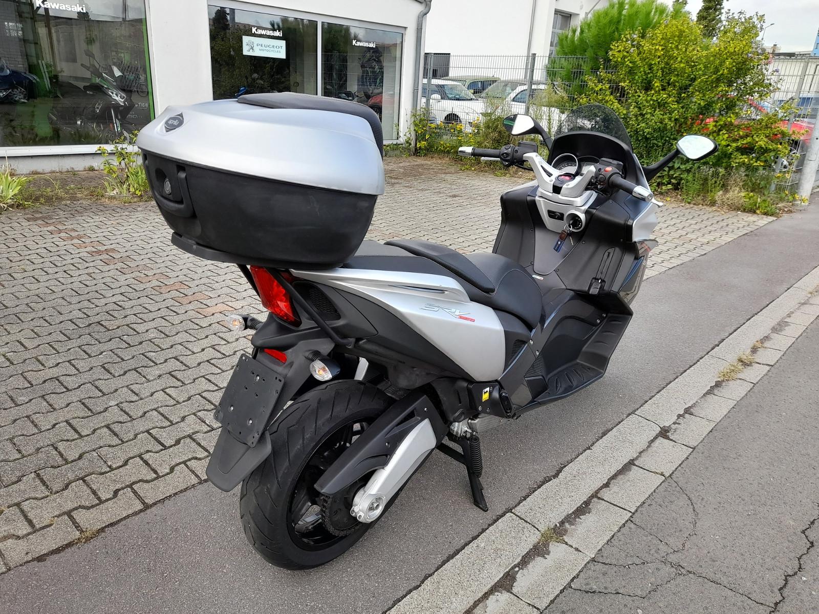 Aprilia SRV 850