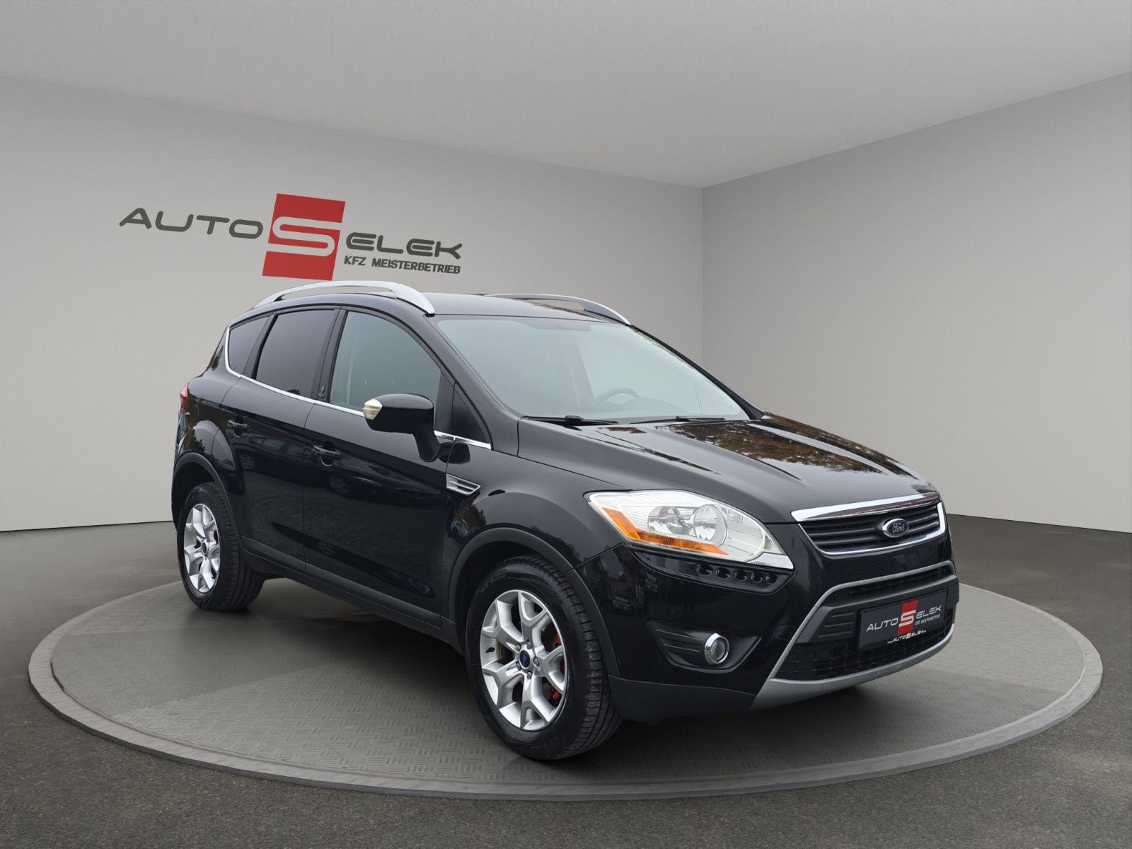 Fahrzeugabbildung Ford Kuga Champions Edition Aus 1.Hand + Voll Service