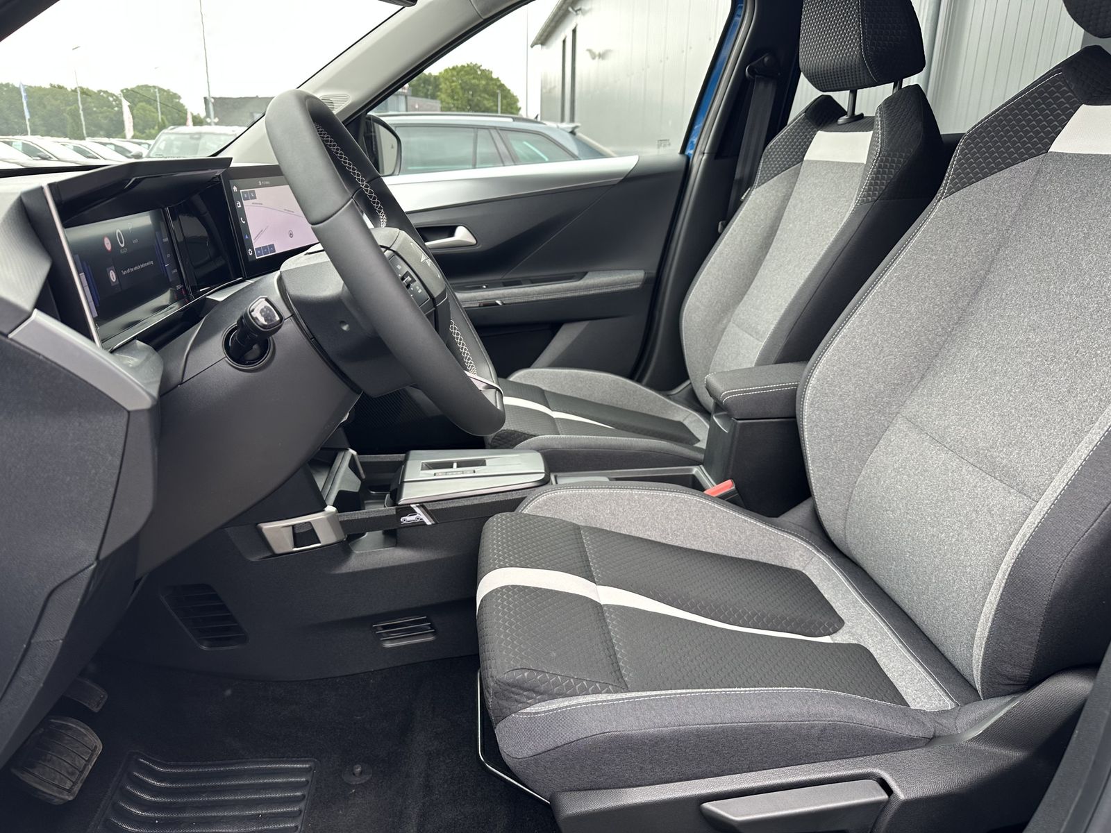 Fahrzeugabbildung Opel Frontera Electric GS NAV+LED+KAMERA+TOTW+PDC+DAB
