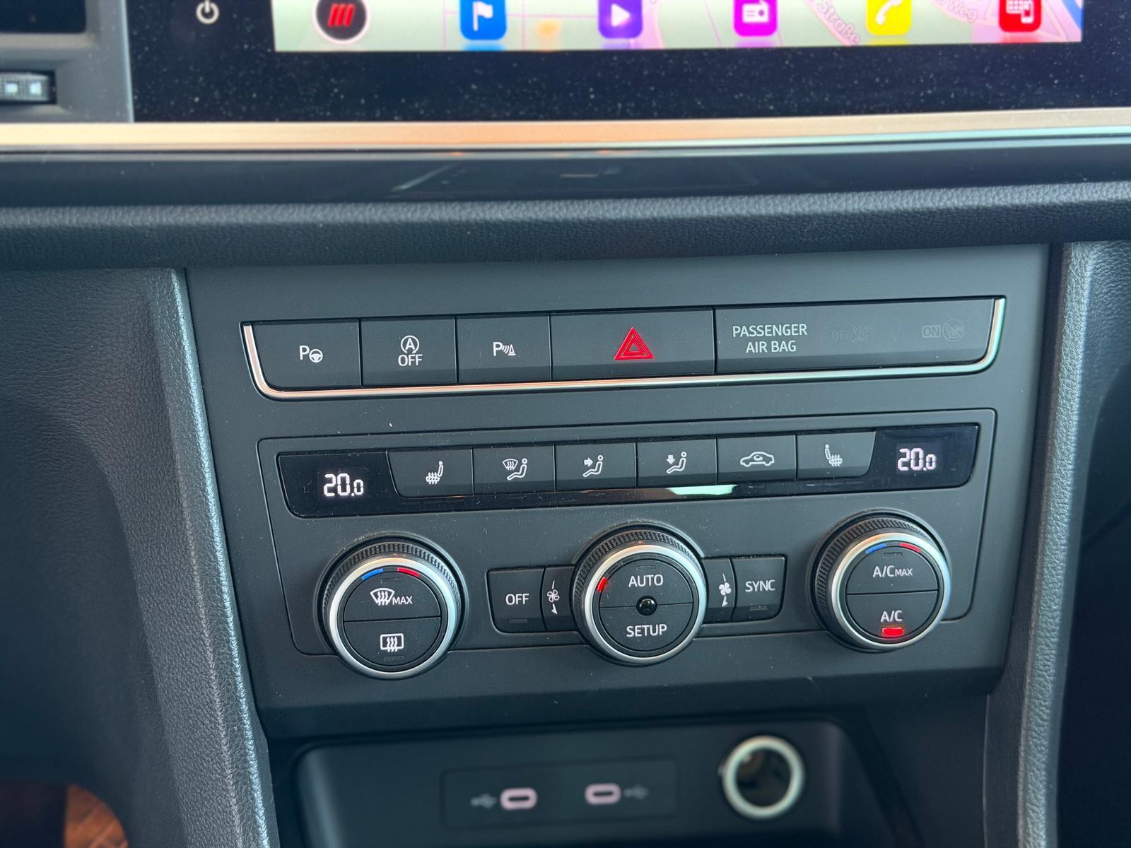 Seat ATECA STYLE 1.5 TSI DSG NAVI SHZ PDC CARPLAY LED