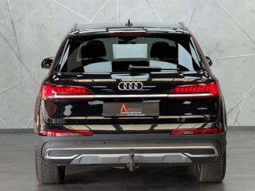 Audi Q7 - 7
