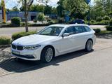 BMW 540i xDrive Touring Pano/AHK/standheizung - BMW 540 mit Benzin-Antrieb: Kombi
