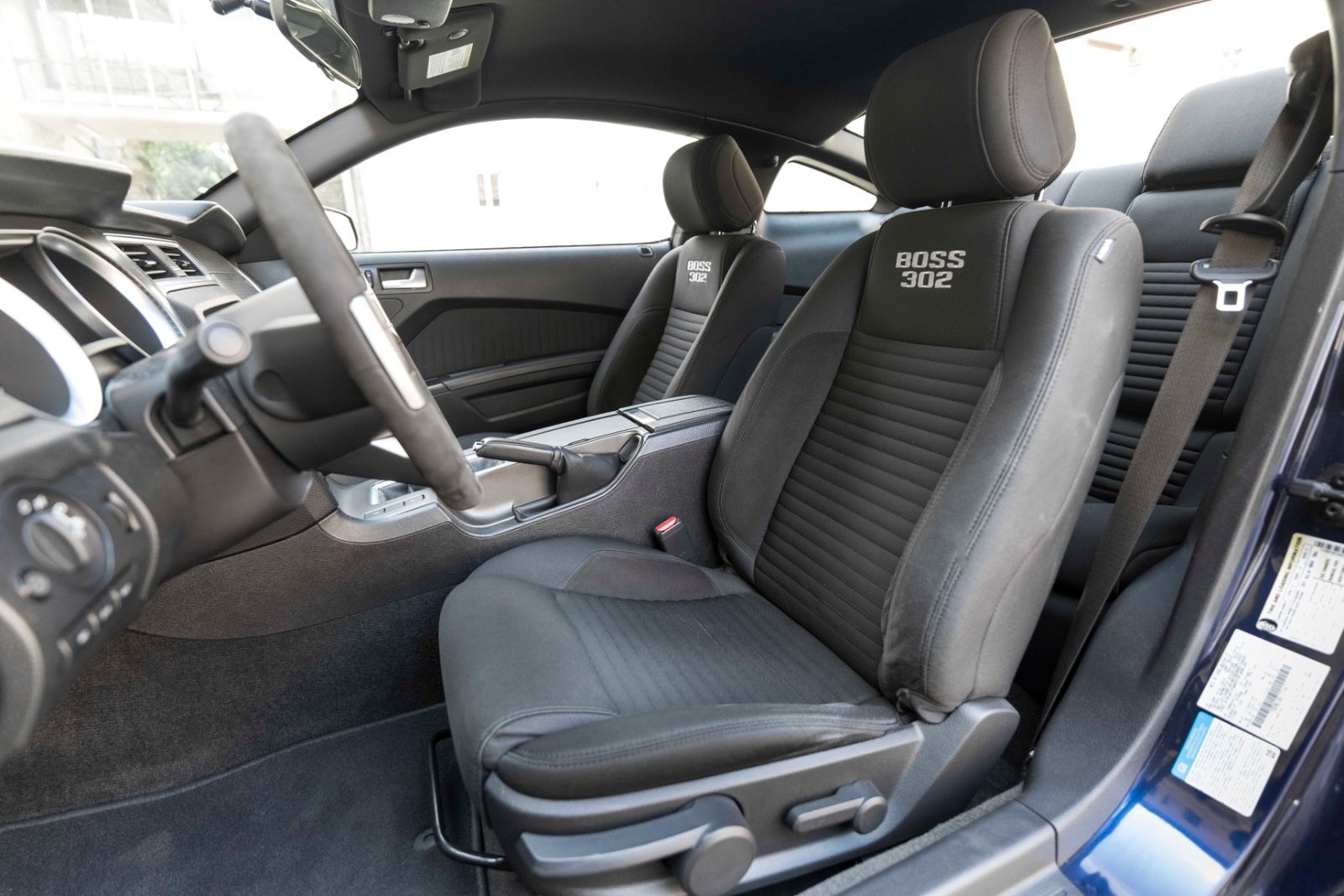 Fahrzeugabbildung Ford Mustang BOSS 302 5.0L FORD RACING ALCANTARA