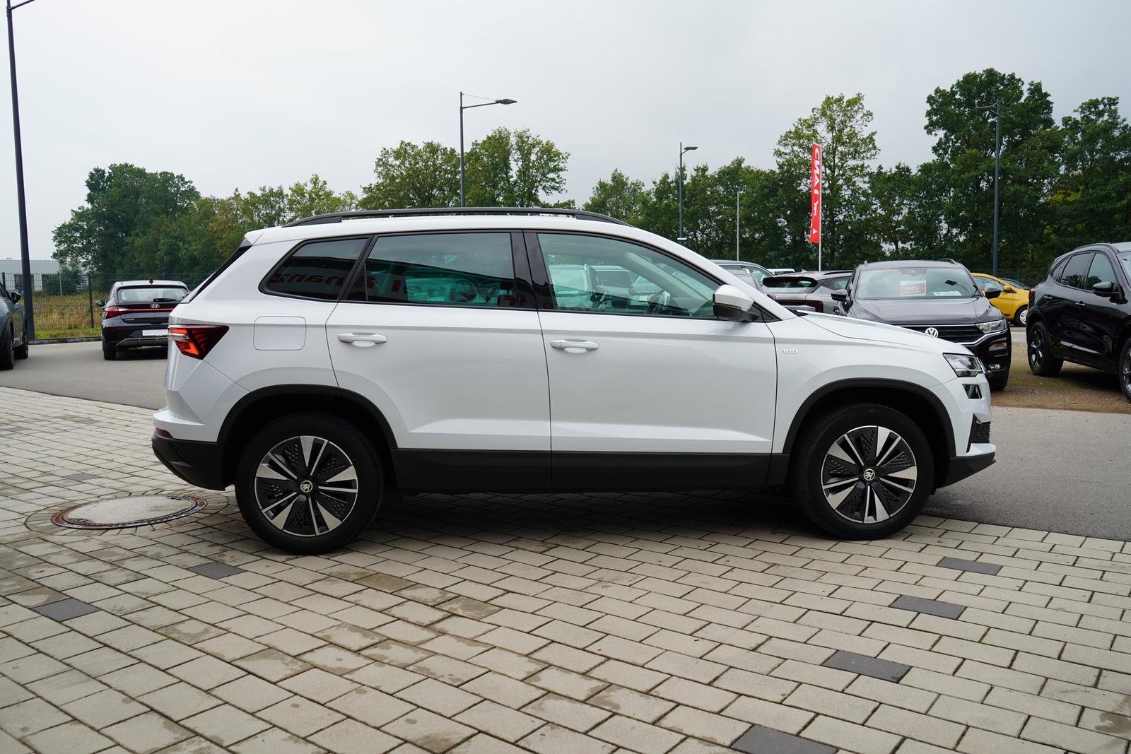 Skoda Karoq 1.5 TSI Tour DSG LED Navi Kamera PDC DAB