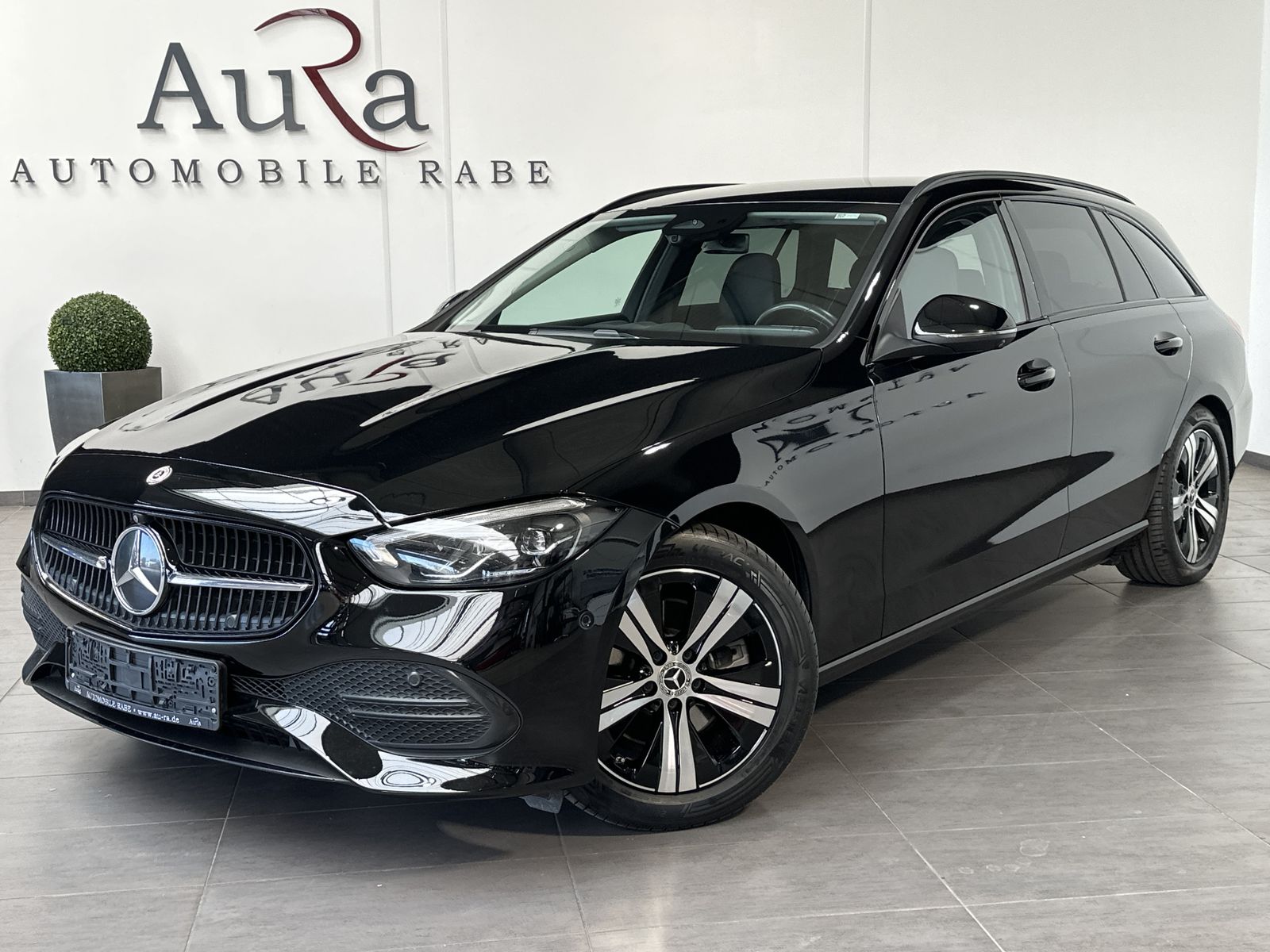 Fahrzeugabbildung Mercedes-Benz C 220d T Avantgarde NAV+LED+360°+V-COCKPIT+HEADU