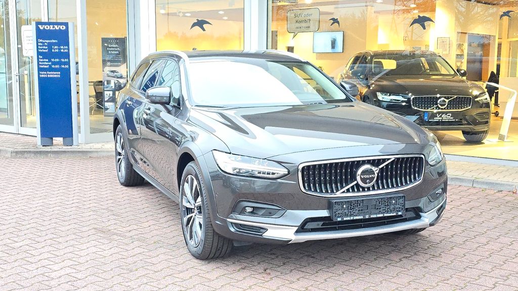 Volvo V90 Cross Country