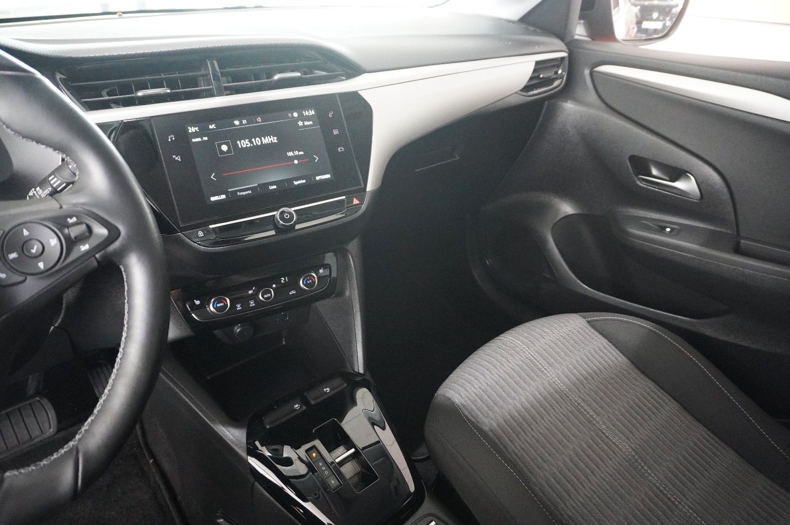 Fahrzeugabbildung Opel Corsa-e F EDITION 3-PHASIG NAVI/VIRT./SPORT/DAB+