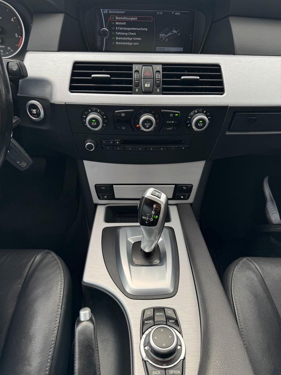 BMW 520 2010 — photo 9