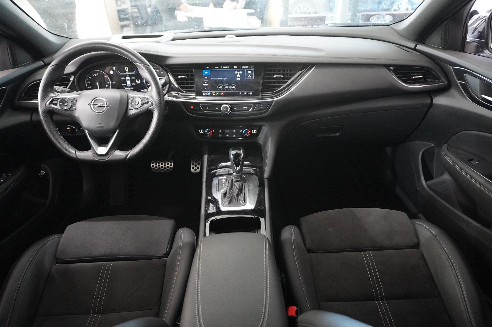 Opel Insignia B ST 2.0D UTLIMATE NAVI/LED/KAMERA/AHK