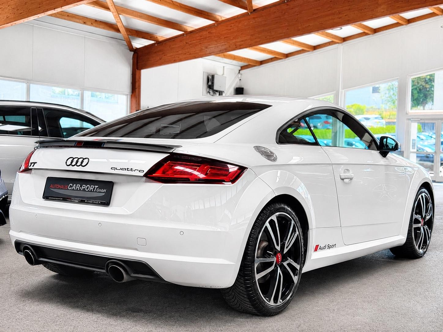 Audi TT Coupe 2.0 | SCHALTER | VIRTUAL | ALCANTARA |