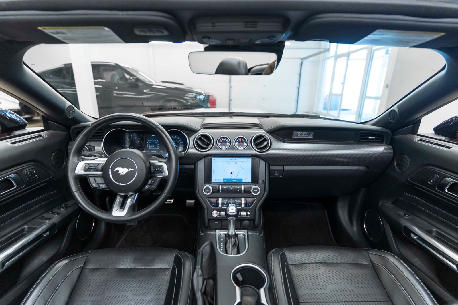 Fahrzeugabbildung Ford Mustang 2.3 HIGH PERFORMANCE ACC KAM TOTW LEDER