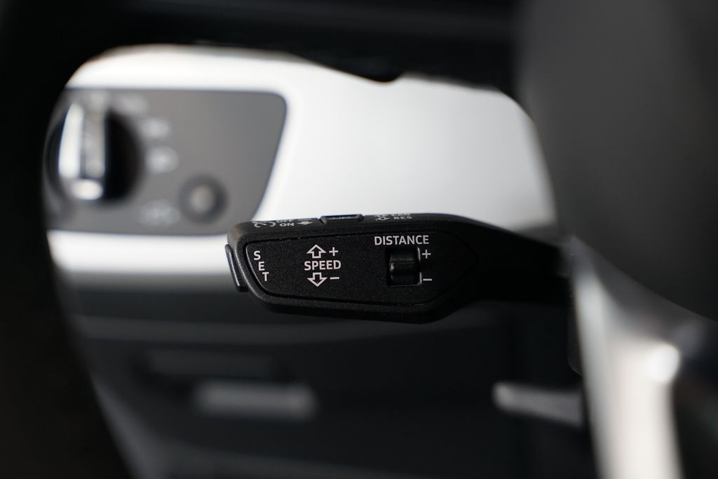 AUDI A4 Limousine 40 TFSI quattro advanced | AHK AUDI A4 Limousine 40 TFSI quattro advanced | AHK