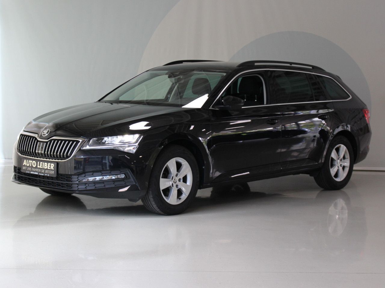 Fahrzeugabbildung SKODA Superb Combi 1.5 TSI ACT Ambition ACC/Navi/PDC