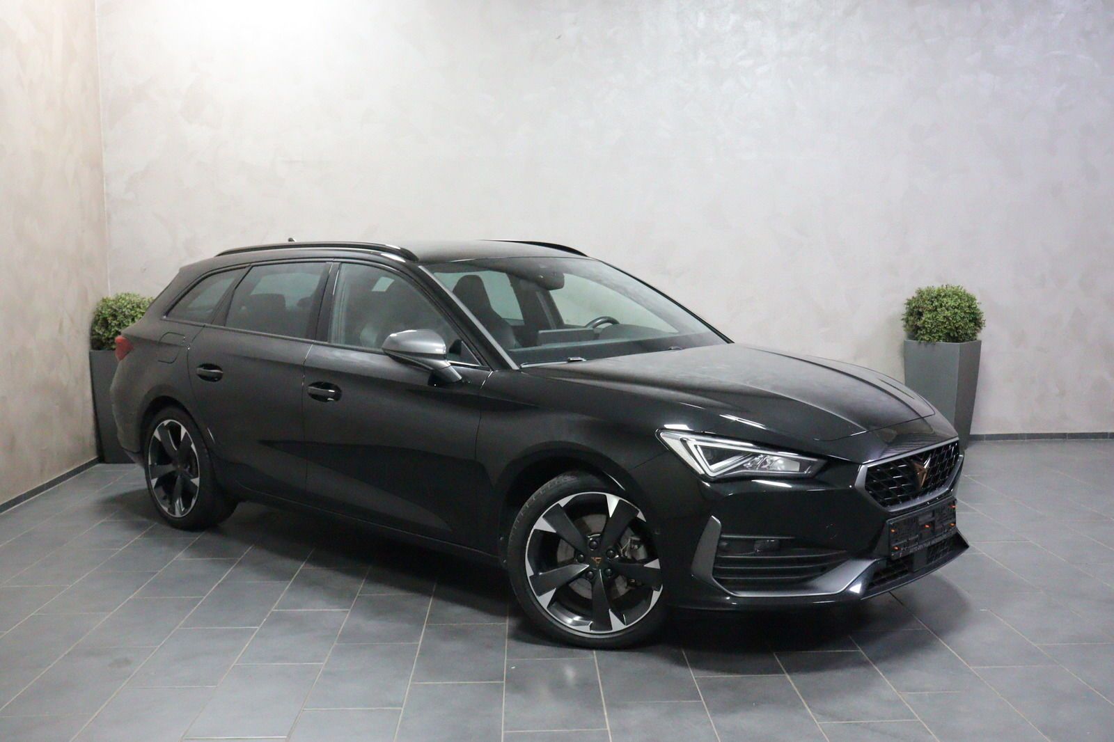 Cupra Leon SP e-Hybrid KAMERA AHK LED NAVI ACC PLA SHZ imagem 2