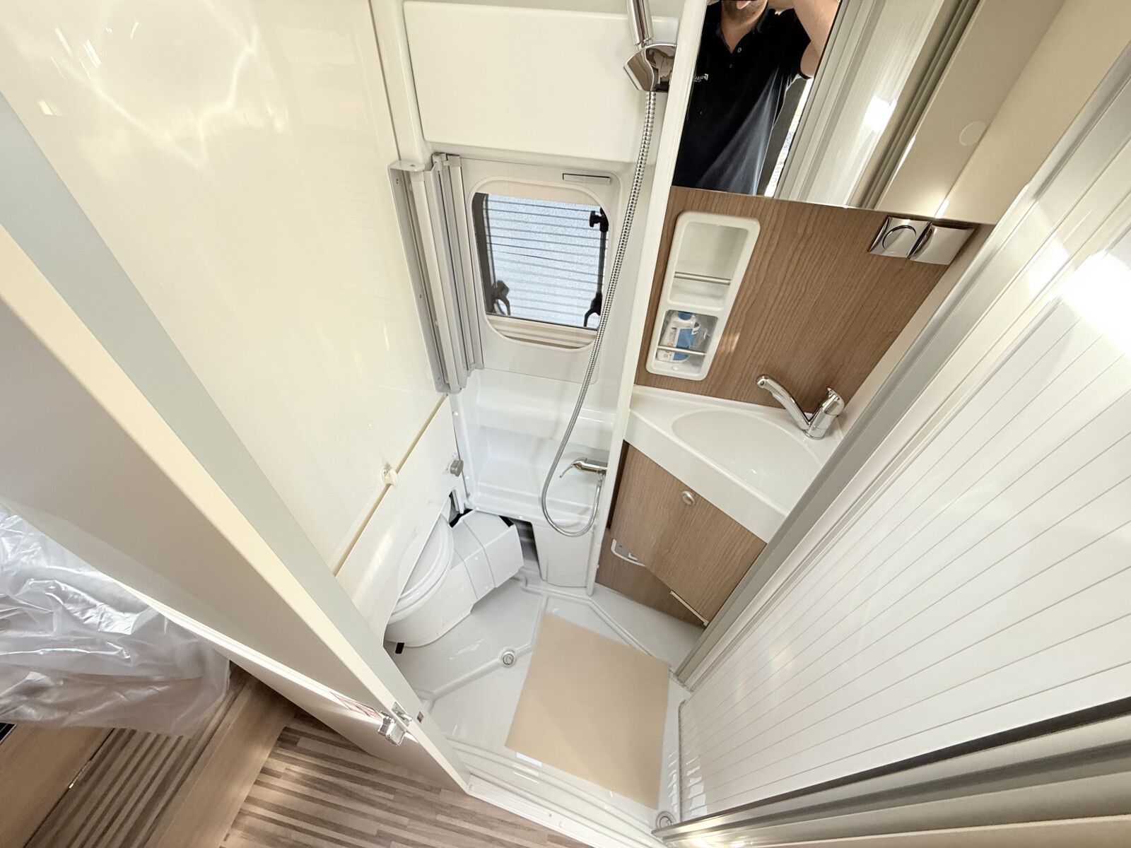 Fahrzeugabbildung Malibu Van diversity 640 LE K GT Skyview Bullaugen