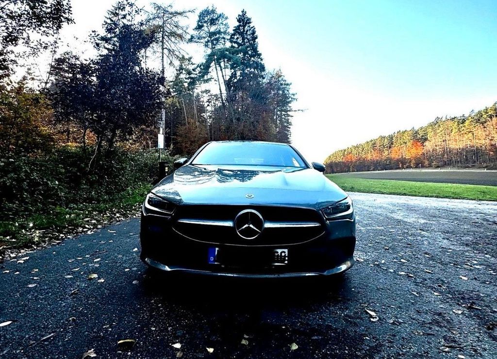 Image of Mercedes-Benz CLA 220